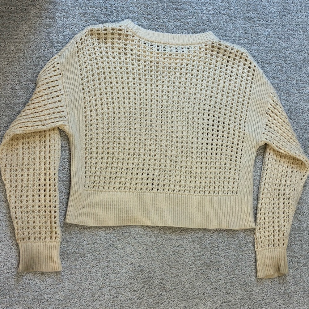 GCU Old Navy Cream Crew Neck Pull Over with Textured Knit - Picture 4 of 4